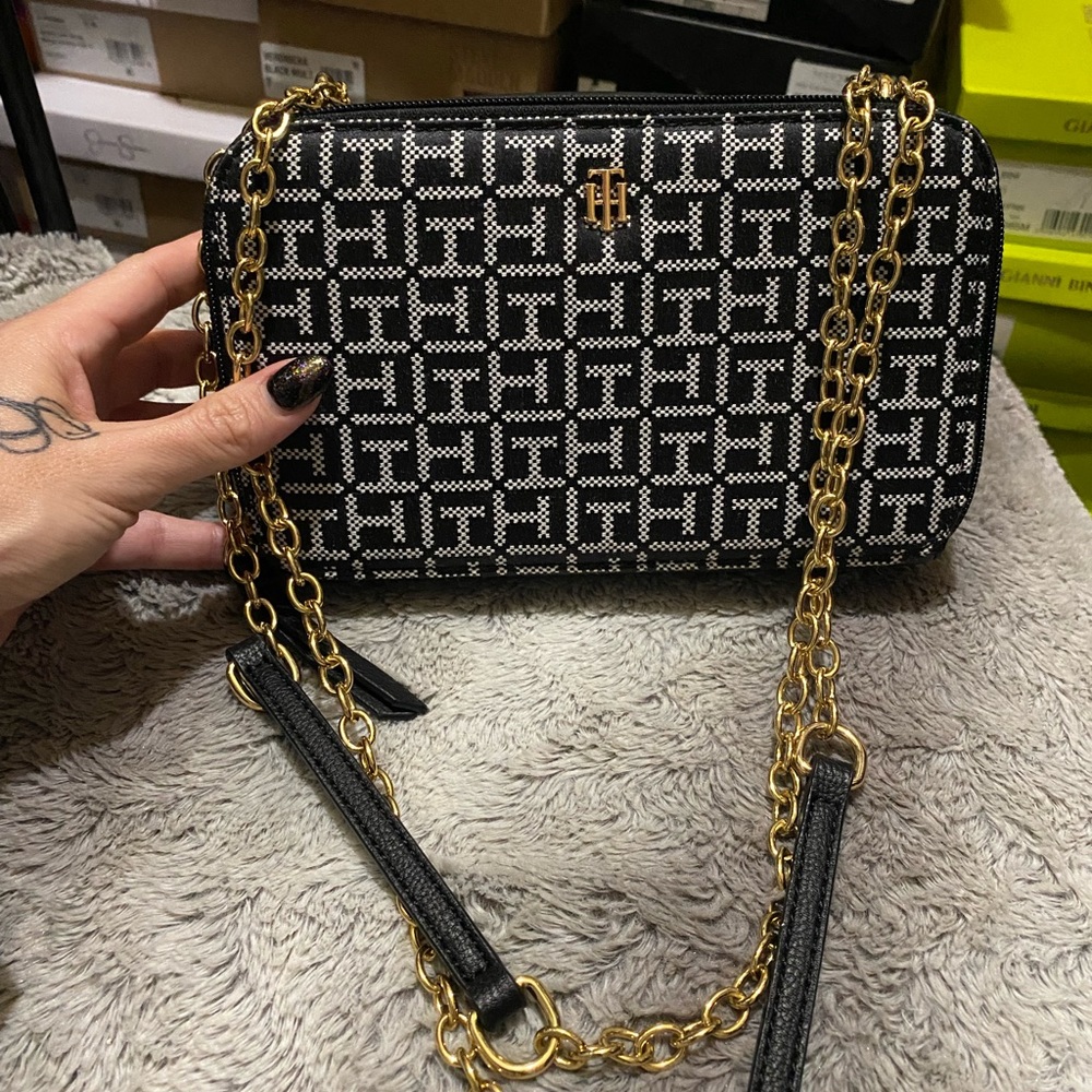 Tommy Hilfiger purse